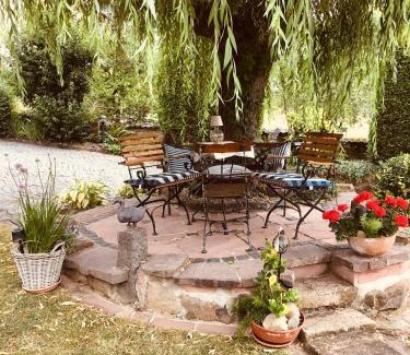Ortenberg Apartment | 3 Zimmer Loft mit Sauna & Garten in Ortenberg