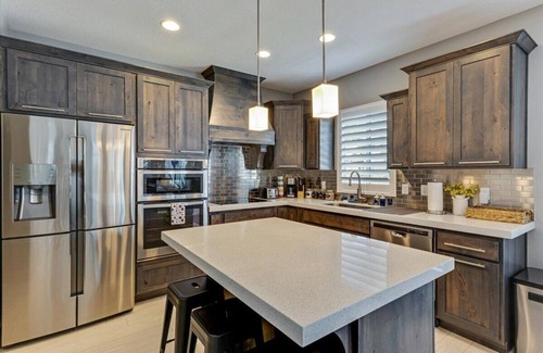 Herriman House | 30+ Day Heaven! Pets! Garage! Fenced Yard! Parks!