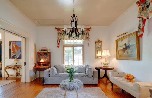 Five Points House | 30+ day, Historic East Nashville Cottage, 5 Points!