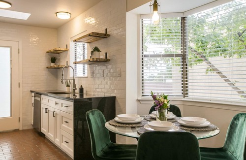 Oso Grande House | 30-DAY MIN STAY 3Bed/3Bath in Quiet Neighborhood