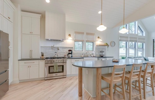 East End House | 30 Day Minimum - Elegant Home in East Nashville
