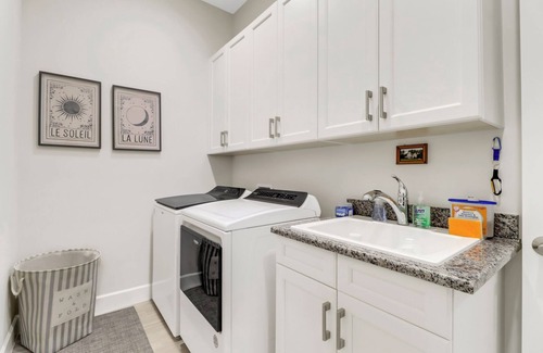 East Naples House | 30-day minimum lease | Isles of Collier | 2 bedrooms | den | 2 bathrooms