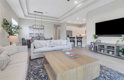 Naples Villa | 30-day minimum lease | Isles of Collier | 3 bedrooms | den with a pull-out couch | 2 baths