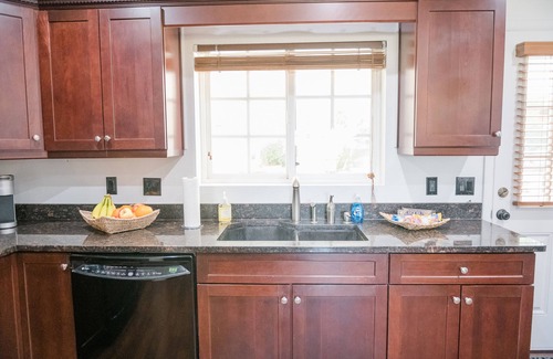 Fountain Hills House | 30 day stays, King and full beds Hot tub, Mountain Views. Near park