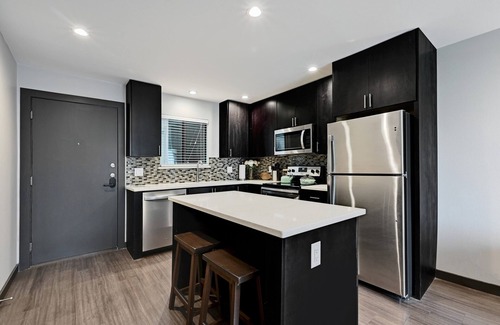 Hancock Apartment | 30 days + North UT Campus Unit 6 -1 Mil to Moody Center Walk, Memorial Stadium