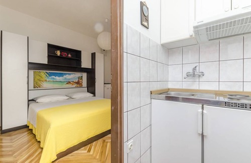 Primosten Burnji Apartment | 30 m² Apartment ∙ 1 bedroom ∙ 2 guests
