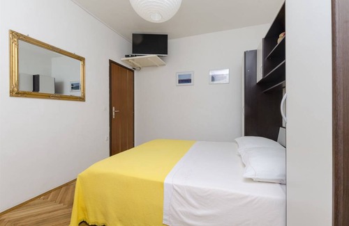 Primosten Burnji Apartment | 30 m² Apartment ∙ 1 bedroom ∙ 2 guests