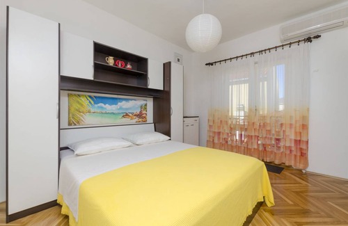 Primosten Burnji Apartment | 30 m² Apartment ∙ 1 bedroom ∙ 2 guests