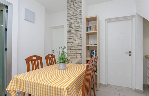 Drasnice Apartment | 30 m² Apartment ∙ 2 bedrooms ∙ 4 guests