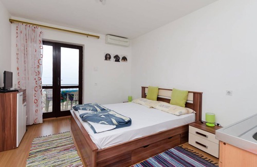 Klenovica Apartment | 30 m² Apartment ∙ 3 guests