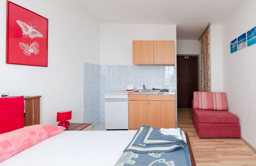 Klenovica Apartment | 30 m² Apartment ∙ 3 guests