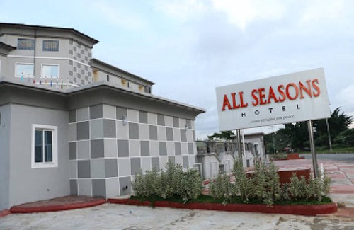 Owerri Resort | 30 m² Private room ∙ 3 bedrooms ∙ 4 guests