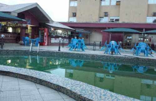 Owerri Resort | 30 m² Private room ∙ 3 bedrooms ∙ 4 guests