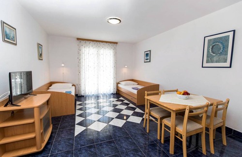 Jadranovo Apartment | 30 m² Studio flat ∙ 1 bedroom ∙ 2 guests