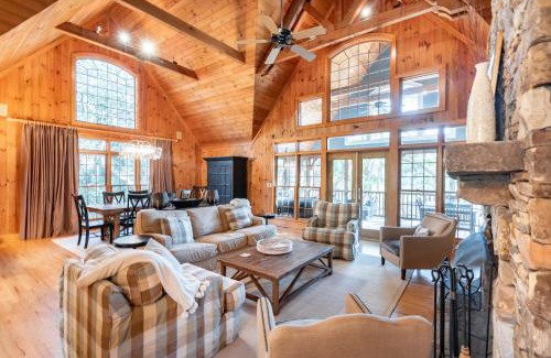 Vanderhorst Plantation House | 30 Marsh Cottage Lane by Akers Ellis Rentals