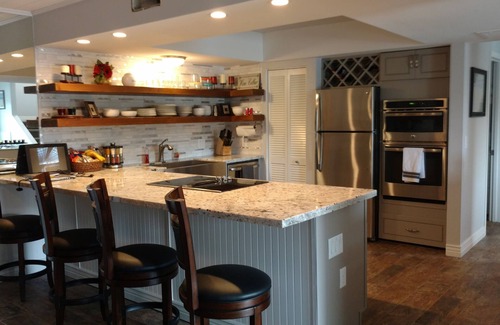 Bullhead City Condo | 30 NIGHT MIN! 2 Balconies + Marina, on the River! Fully Renovated.