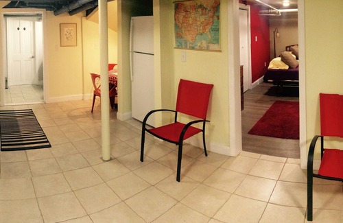 West Cambridge Apartment | 30 night min, Private, Historic, Near Fresh Pond, Charles rvr, shops, Hvd Sqr