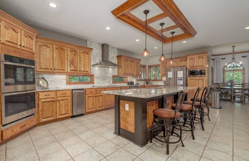 Lake Oconee House | 30% off, 2 night min, Huge View, Pointe Lot, Dock, Pontoon, Theater, Fire Pit!