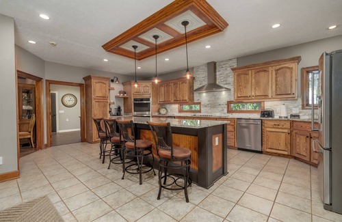 Lake Oconee House | 30% off, 2 night min, Huge View, Pointe Lot, Dock, Pontoon, Theater, Fire Pit!