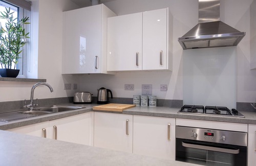 Peterborough Apartment | 🌟30% OFF 28+ nights stays - Superb St John's Central Apartment🌟