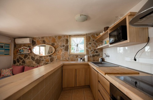 Rogac Apartment | !30% OFF in September!/Unwind in the island home near the ocean