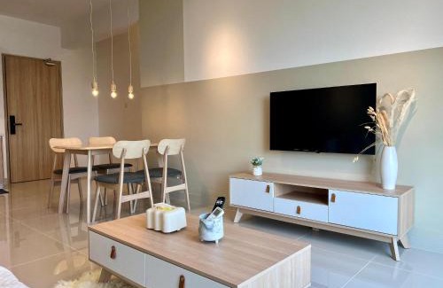Taman Wahyu Apartment | -30 OFF Monthly l Premium Muji 1BR Suites