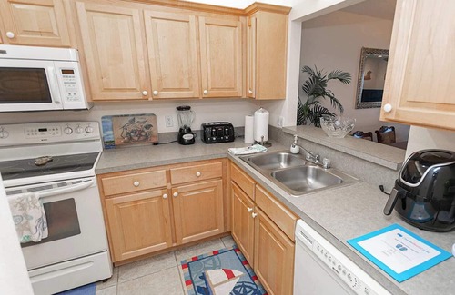 Butler Beach Condo | 30% Off Monthly + Free Tickets on Short Stays!
