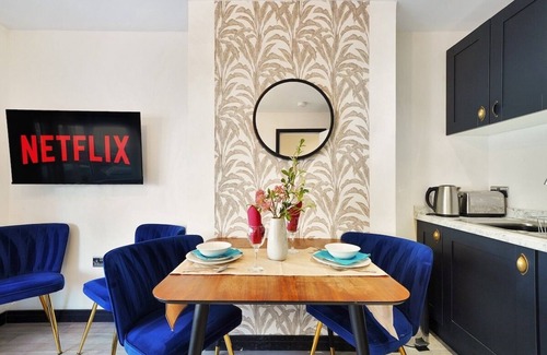 Castleford Apartment | 30% off! Stylish Yorkshire Apartment - Sleeps 5