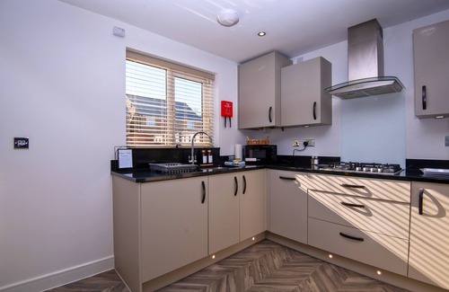 Gloucester House | 30%OFFMonthly|Parking|Sleeps6|FreeWifi|contractors