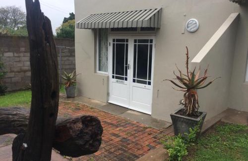 Grahamstown House | 30 on Oatlands Road