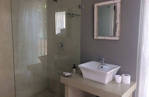 Grahamstown House | 30 on Oatlands Road