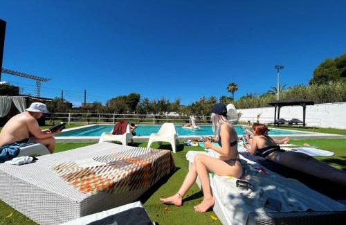 Playa de San Juan Villa | 30 people, pool, disco,10 min beach