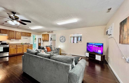 Springboro Apartment | 30 Royal #3 · Royal Treatment Studio near highway