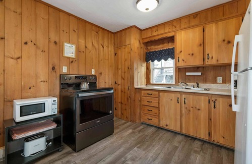 Wells Beach House | 30 SECONDS TO BEACH: OCEAN VIEWS:HEAR THE SURF: THAT CLOSE: GREAT BEACH ACCESS