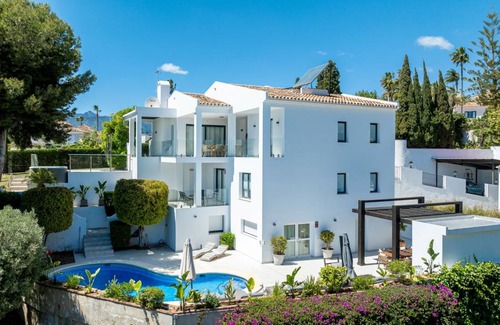 Urbanizacion el Rosario Villa | 300 m² Villa ∙ 5 bedrooms ∙ 10 guests