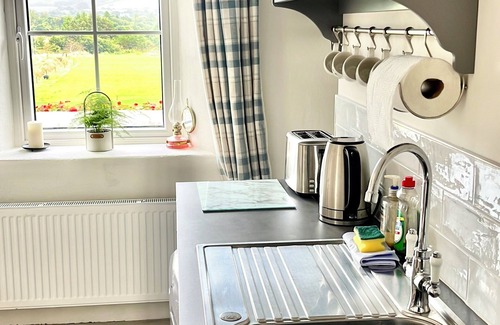 Ring of Kerry Cottage | 300 year old cottage, peaceful retreat in the tranquil countryside