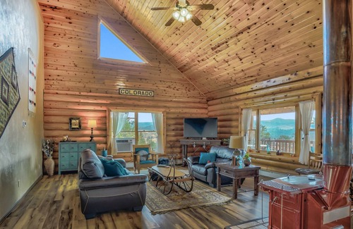 Sedalia House | 3000 Sq. Ft. Cabin Near Woodland Park CO With Game Room On 6 Acres.