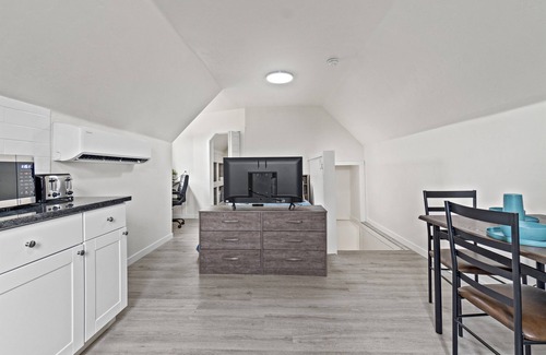 Nampa Apartment | 300Mbps°Smart TV°Full Kitchen°Self Check-In°W/D