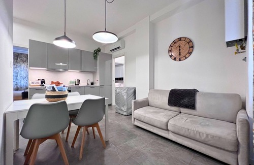 Sud-Ovest Apartment | [300mt Verona Fiera] Residenza Ruffoni