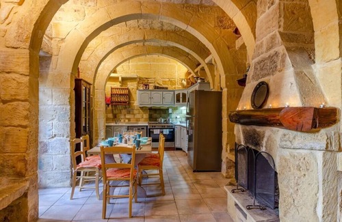 Victoria Villa | 300y/o Gozo Villa with 2 Pools + Incredible Garden