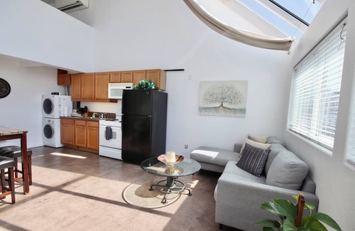 Porta D'italia Apartment | 301 Amazing Sky Loft in Little Italy!
