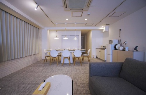 Kita Apartment | 301 Osakas largest private room 120 square met/Osaka Ōsaka