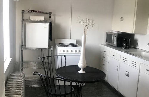 Boone Apartment | 302 Studio Apt., A Preferred Partner of Rail Explorers