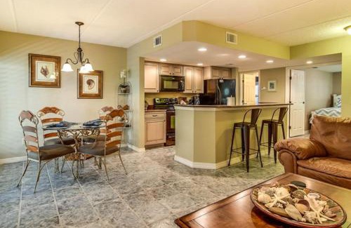 Amelia City Apartment | 303 Sailmaker