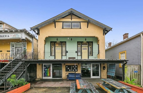 Bywater Apartment | 3042 St Claude A (2/2)