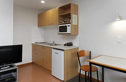 Upper Riccarton Hotel | 306 Motel Apartments