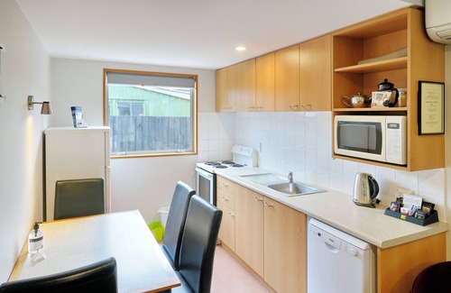 Upper Riccarton Hotel | 306 Motel Apartments