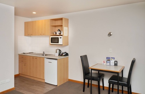 Upper Riccarton Hotel | 306 Motel Apartments