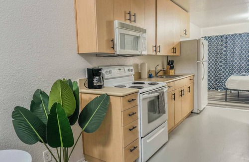 Civic Core Apartment | 306 San Diego Downtown Loft Apartment/Parking