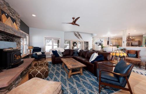 Mancos House | 3076 W Highway 160 - Main House